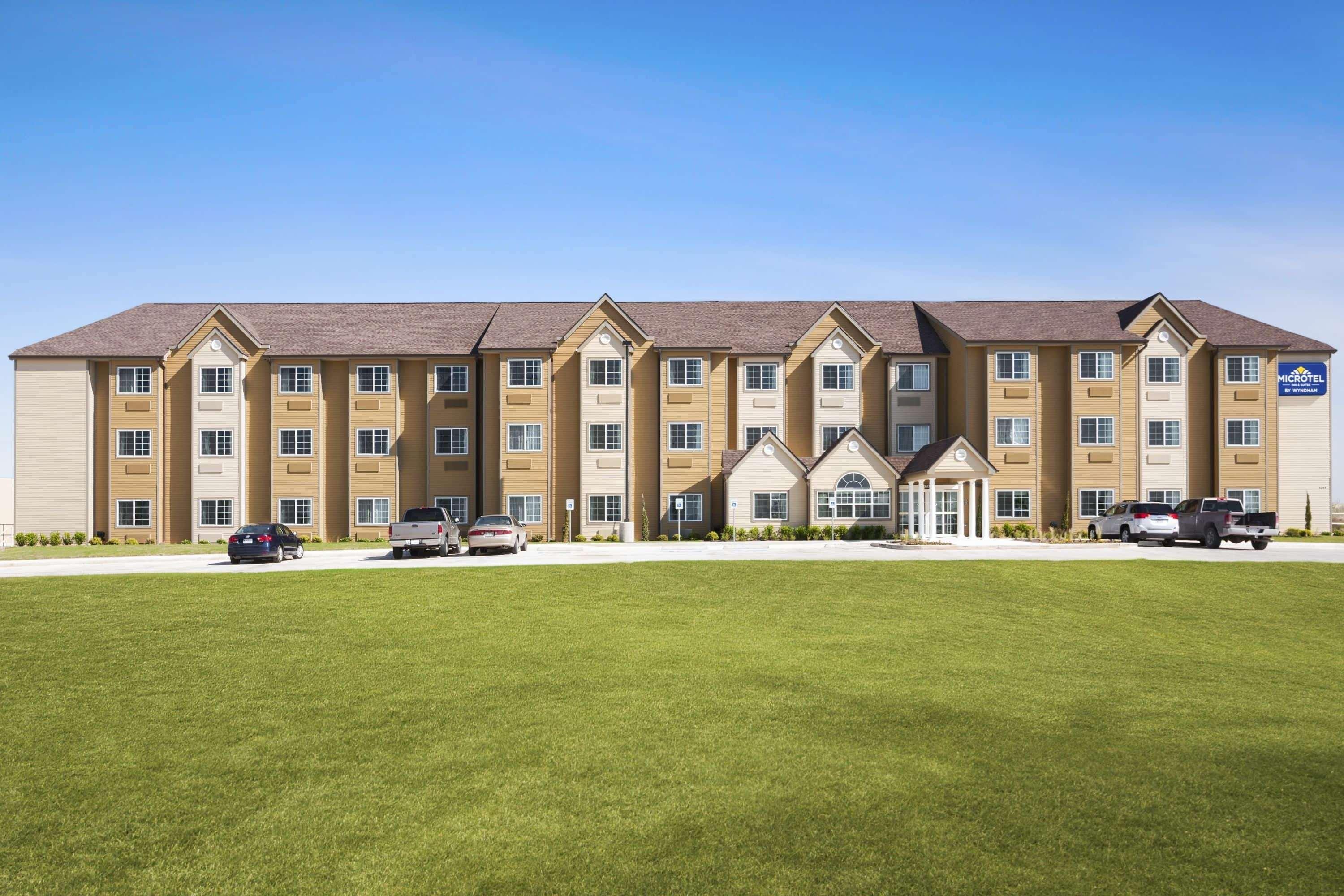 Microtel Inn & Suites Pleasanton Exterior photo